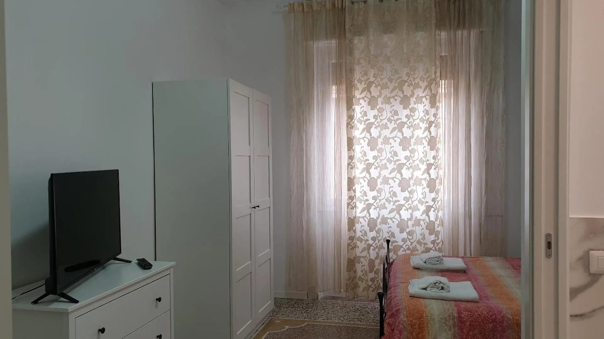 Lo Sguardo Sui Re Hotel Rome Guest house